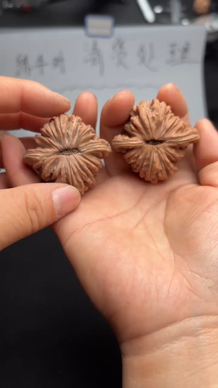 吊坠文玩核桃812四座楼