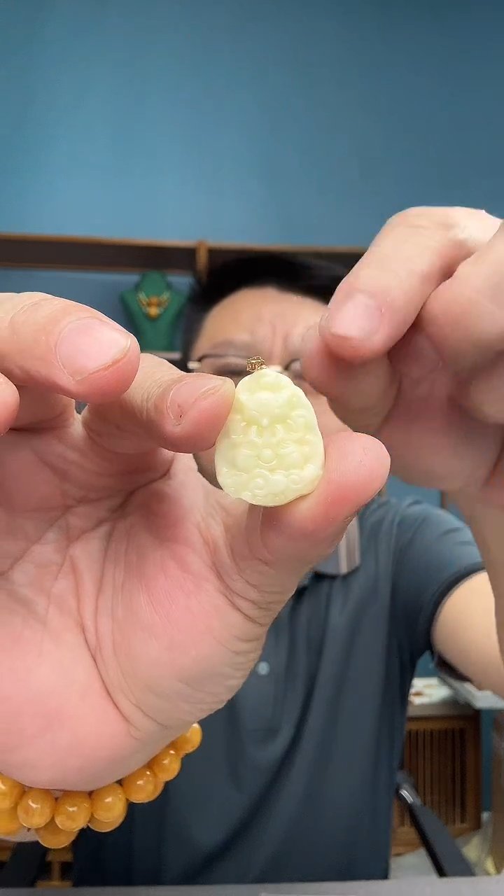 裸石琥珀18K金镶嵌9