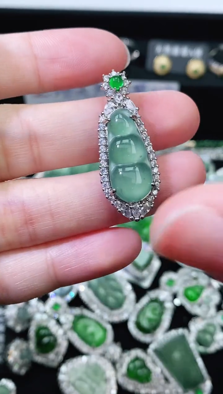 【闪购商品】翡翠颈饰未镶嵌精美翡翠-多样性只发一件F901