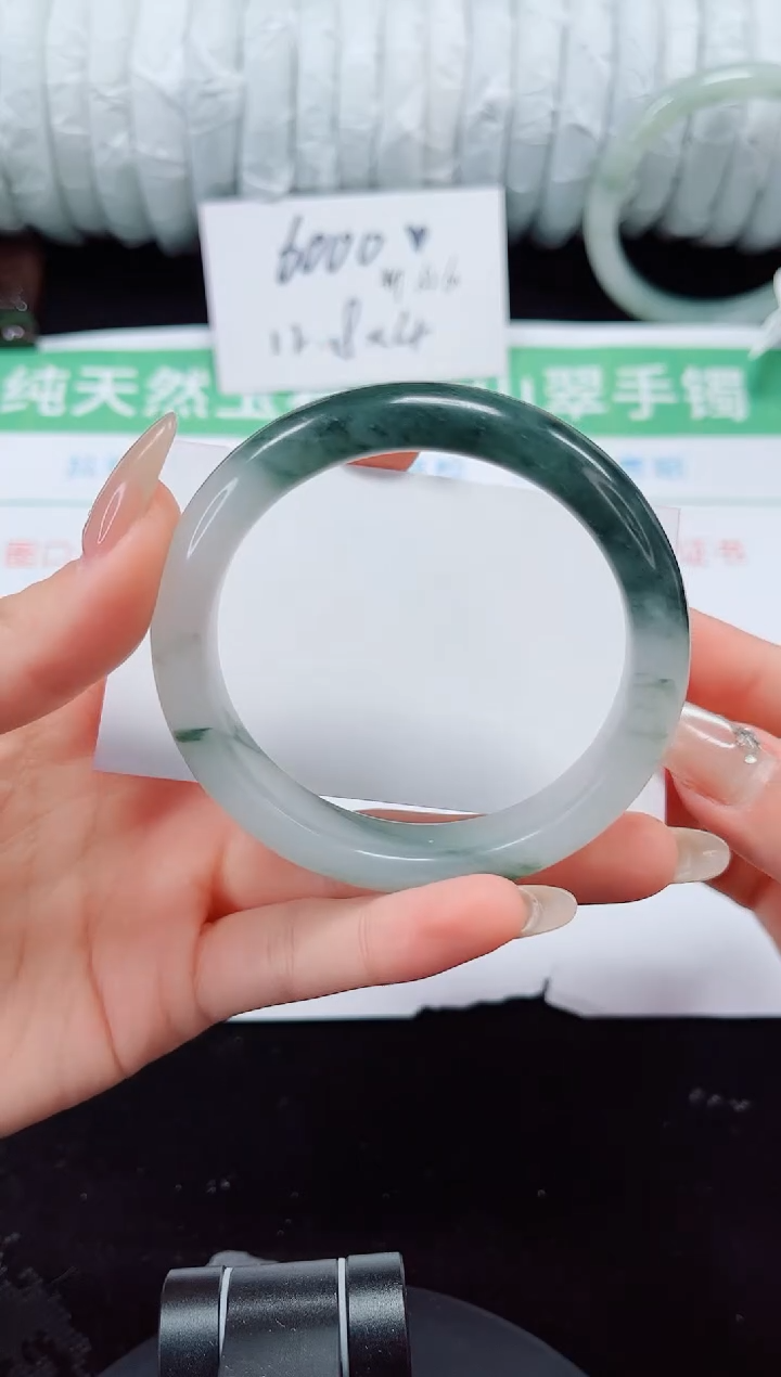 未镶嵌手镯石英质玉132-56/57