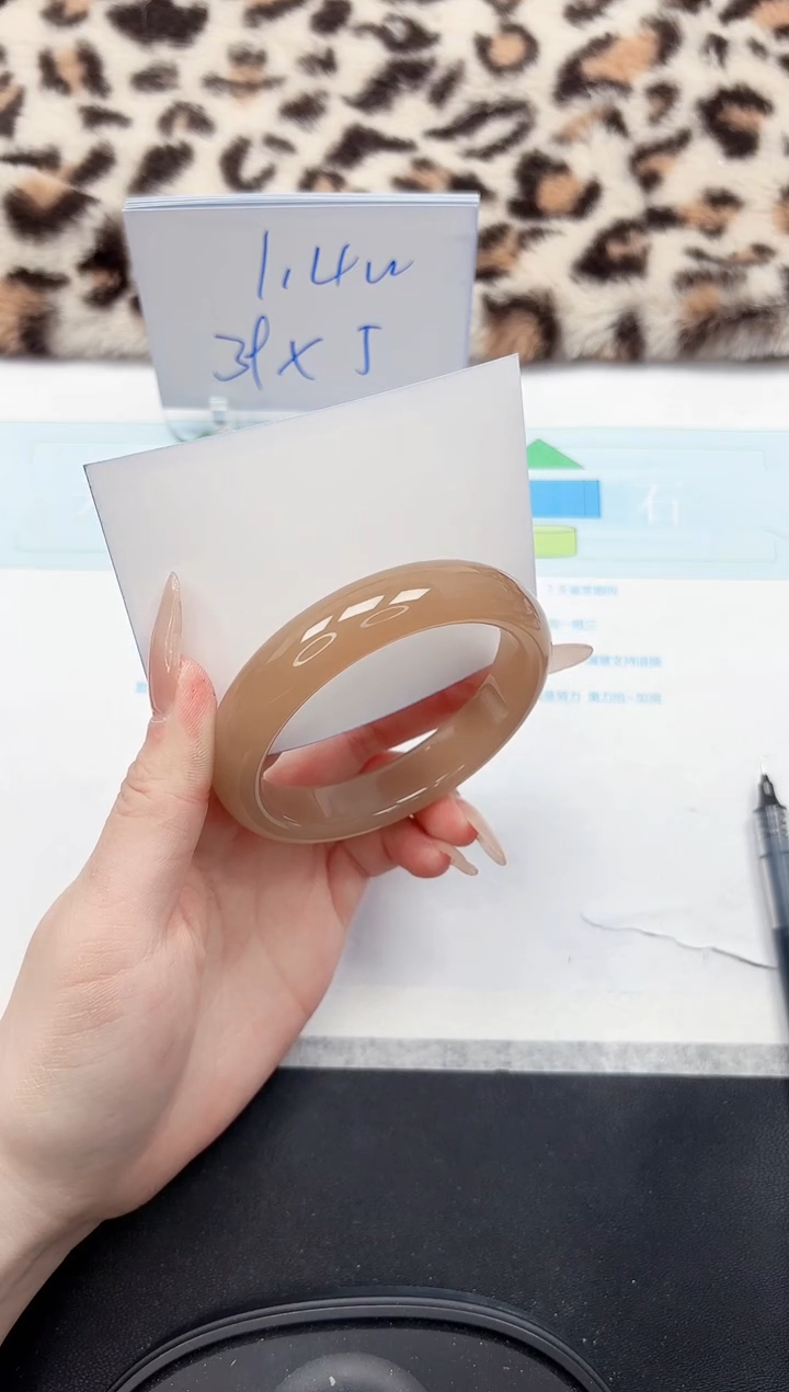 【闪购商品】石英质玉手镯未镶嵌297-60.2