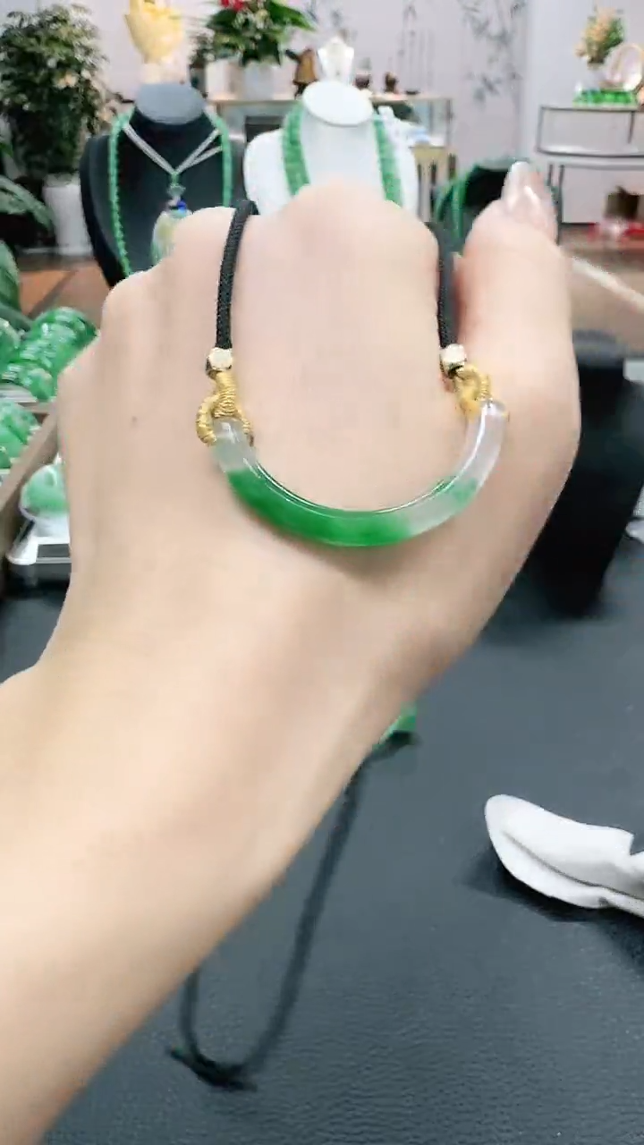 未镶嵌1石英质玉（非洲翠）/7014