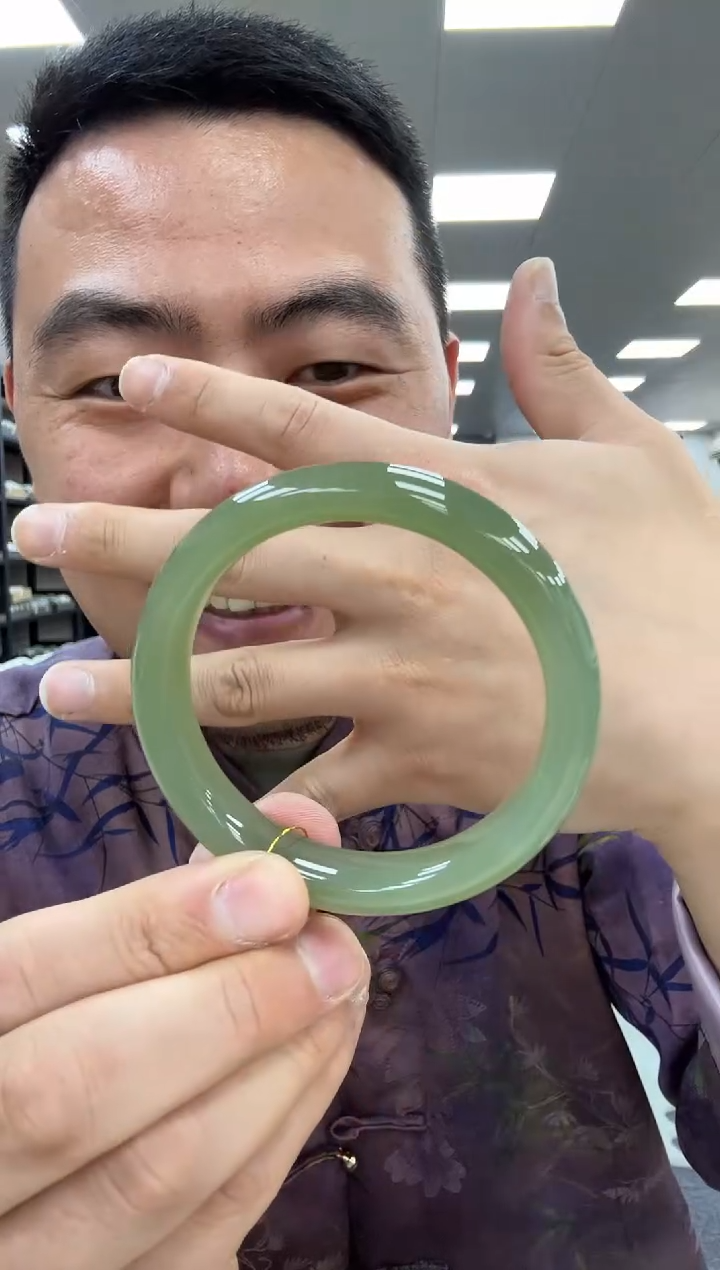 【闪购商品】和田玉手镯未镶嵌59  730