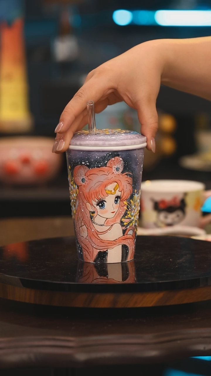 【闪购商品】摆件景德镇设计师釉下彩绘陶瓷