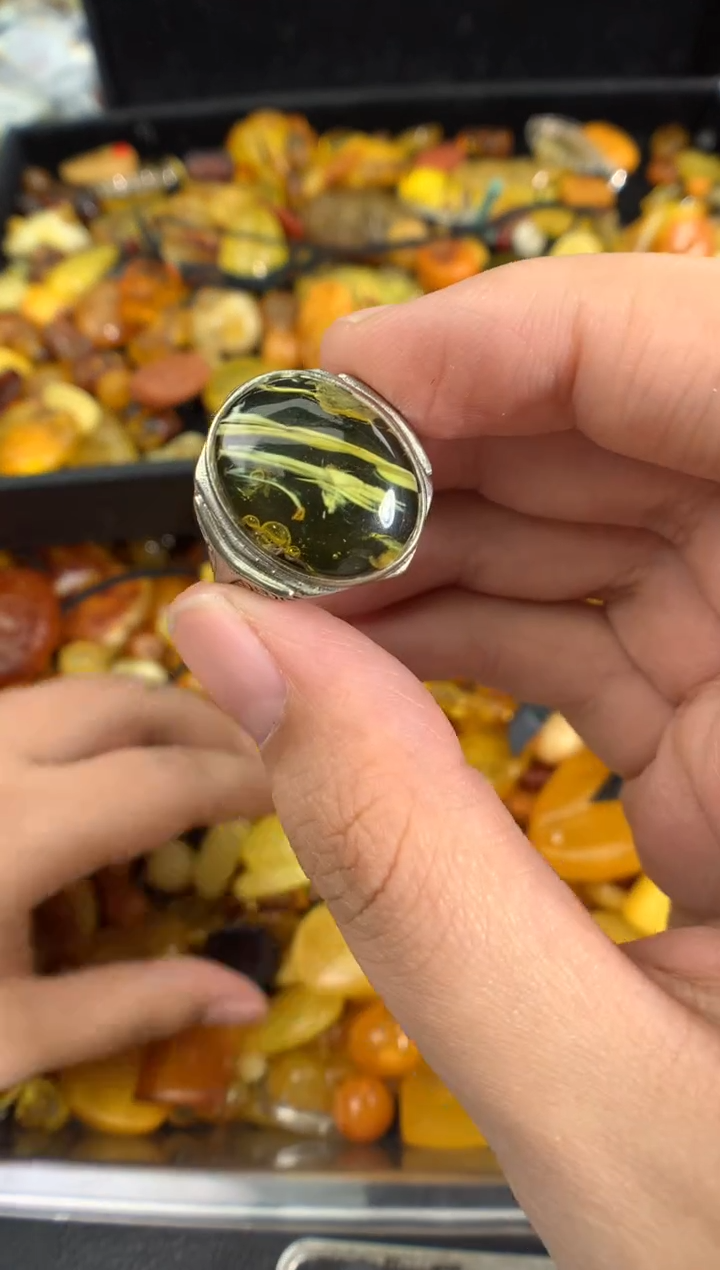 蜜蜡未镶嵌珠宝奇石1