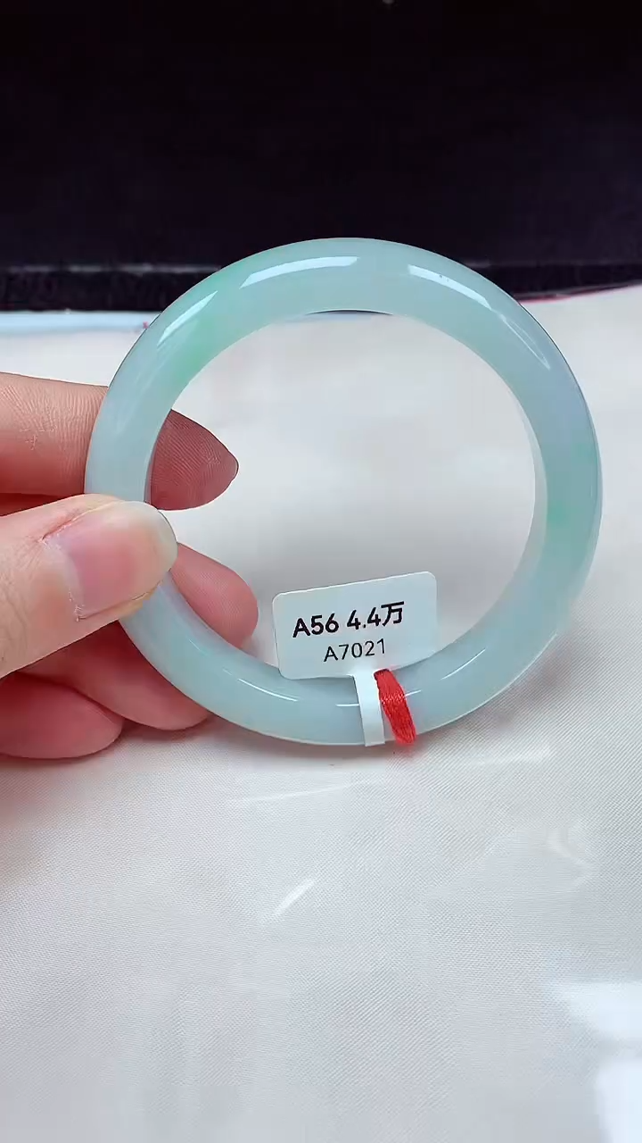 翡翠手镯未镶嵌镯子057+