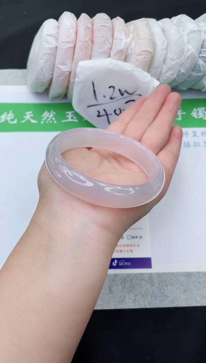 【闪购商品】石英质玉手镯未镶嵌MK75-63+