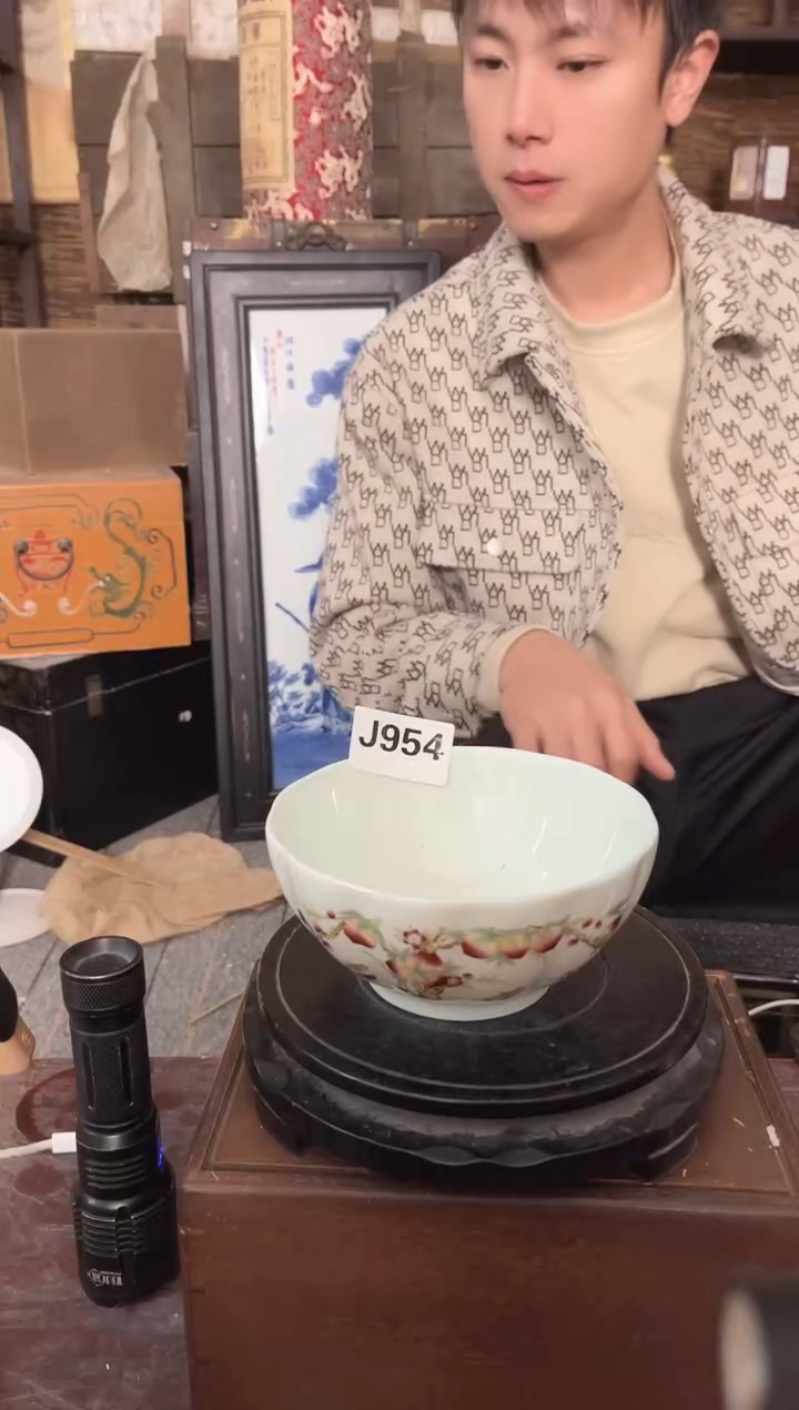 陶景德镇陶瓷摆件J954