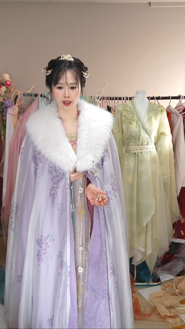 紫色斗篷两件套  不退换