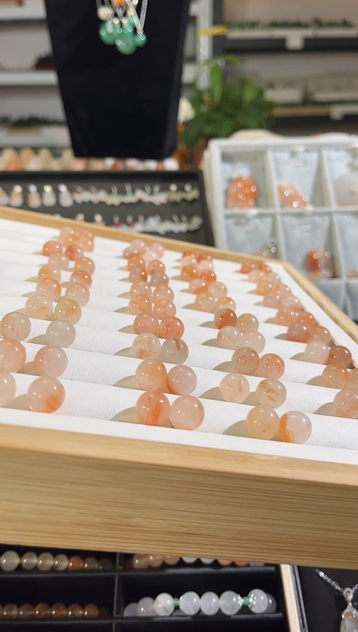 银S925镶嵌石英质玉（非洲翠）耳钉1