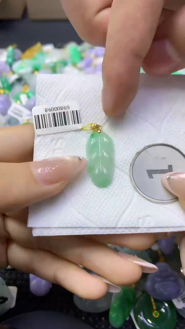 颈饰未镶嵌翡翠天然缅甸翡翠A货
