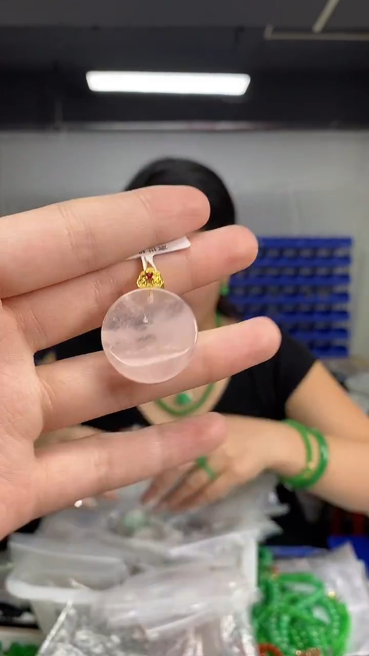 颈饰未镶嵌水晶多样性发其一颜色微差