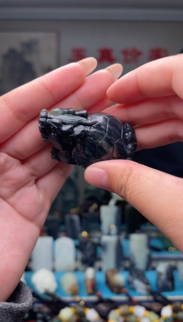 未镶嵌和田玉挂件1