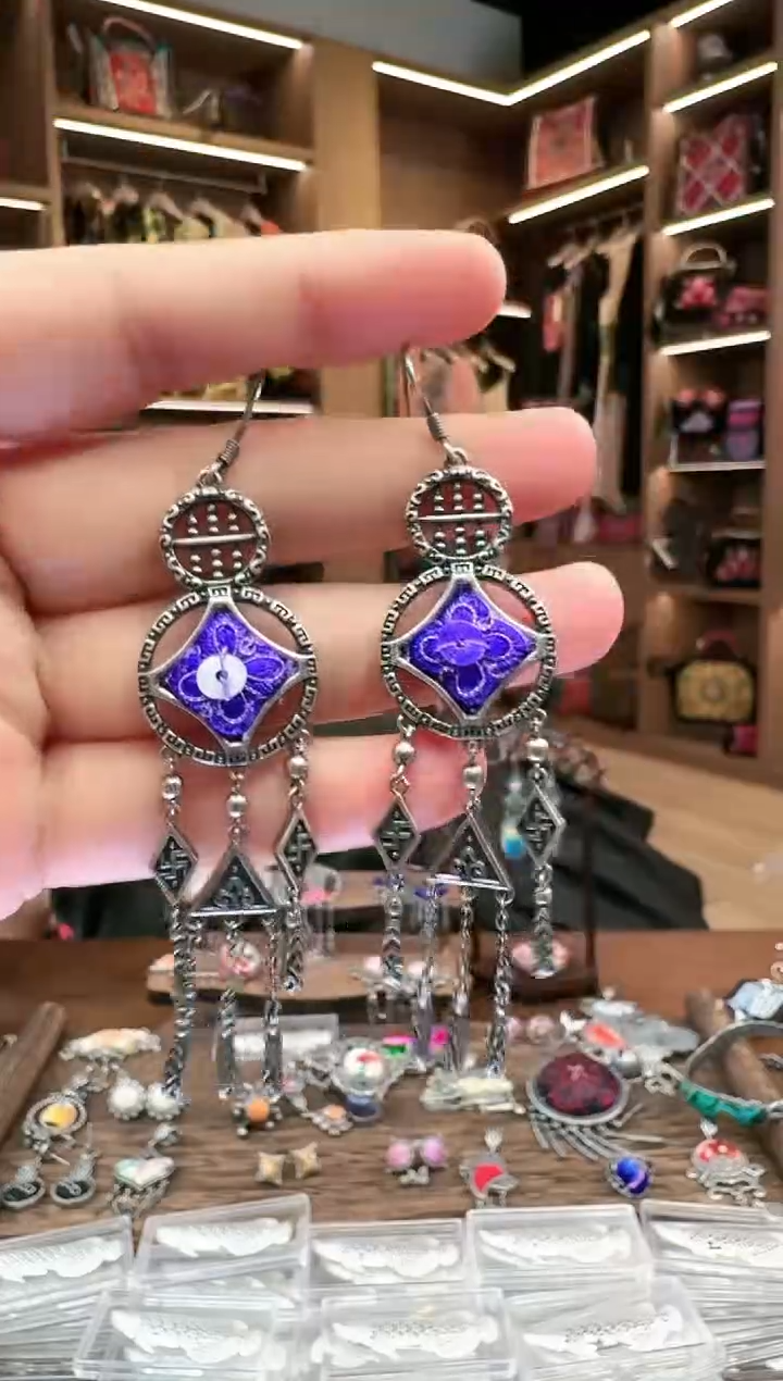 【闪购商品】织绣548黔东南苗族刺绣