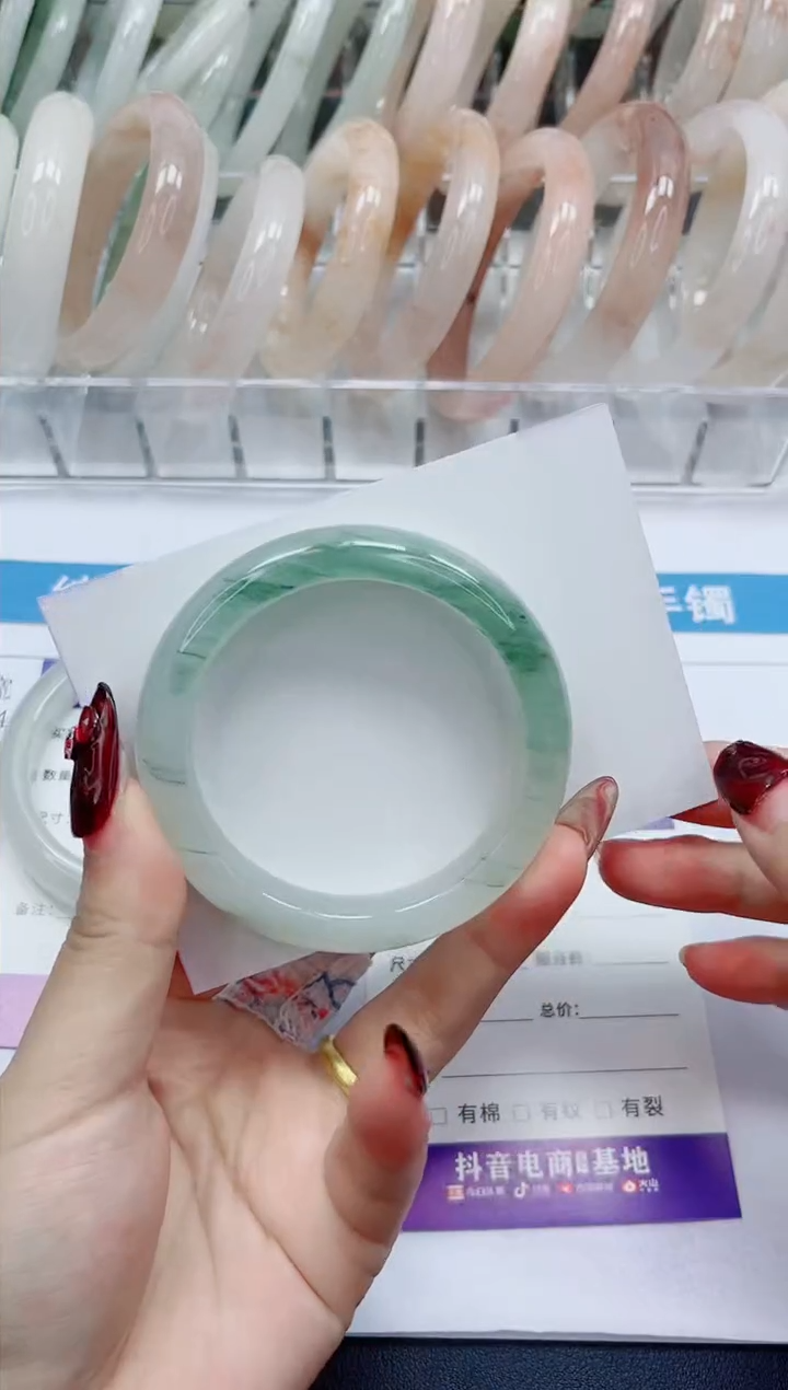 【闪购商品】石英质玉手镯未镶嵌124-51.7