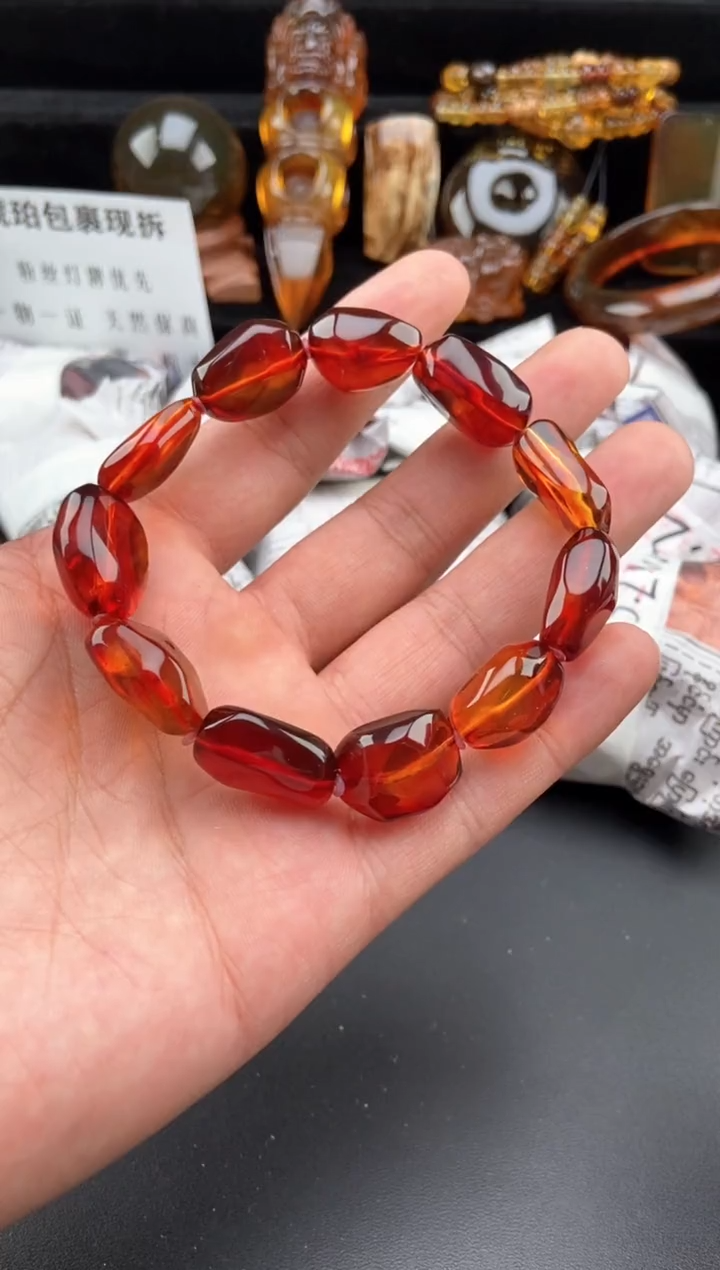 【闪购商品】琥珀手链未镶嵌血珀随形手串