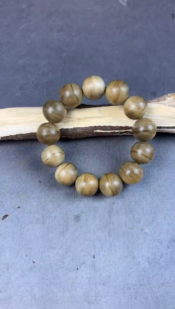 沉香沉香碎屑+达拉干18圆珠单圈多样性发一