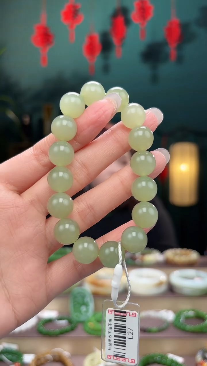 【闪购商品】和田玉手串未镶嵌卡12手串