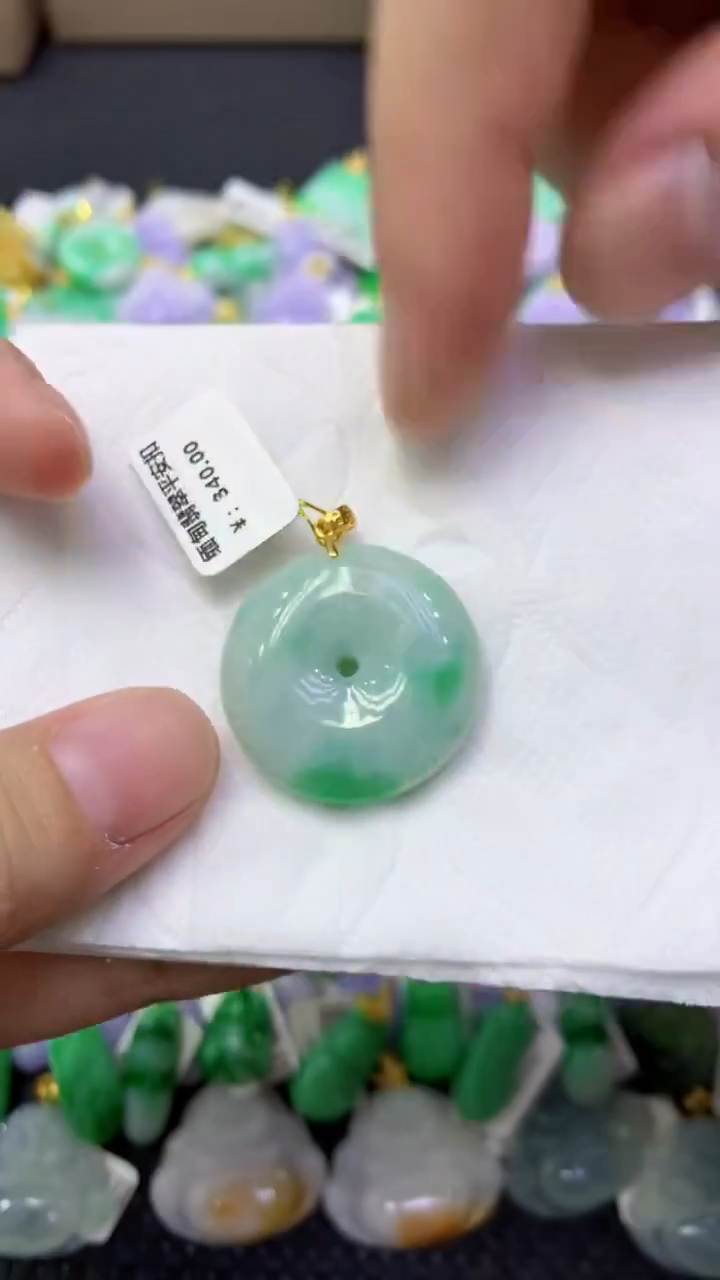 颈饰未镶嵌翡翠天然缅甸翡翠A货