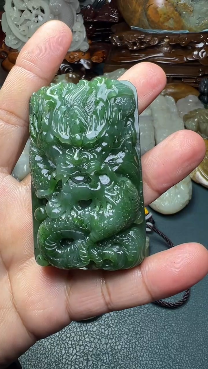 未镶嵌和田玉把件-