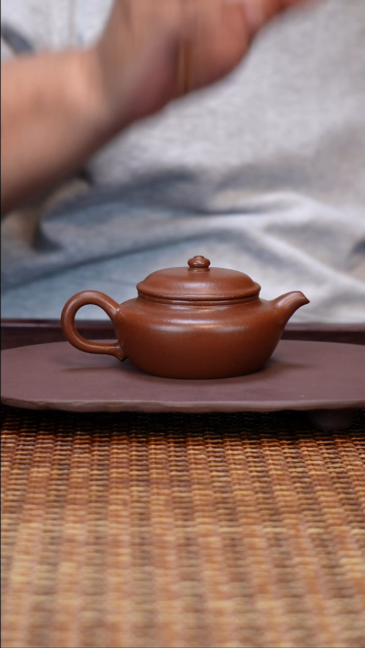 茶壶紫砂汀禾紫砂《扁腹》