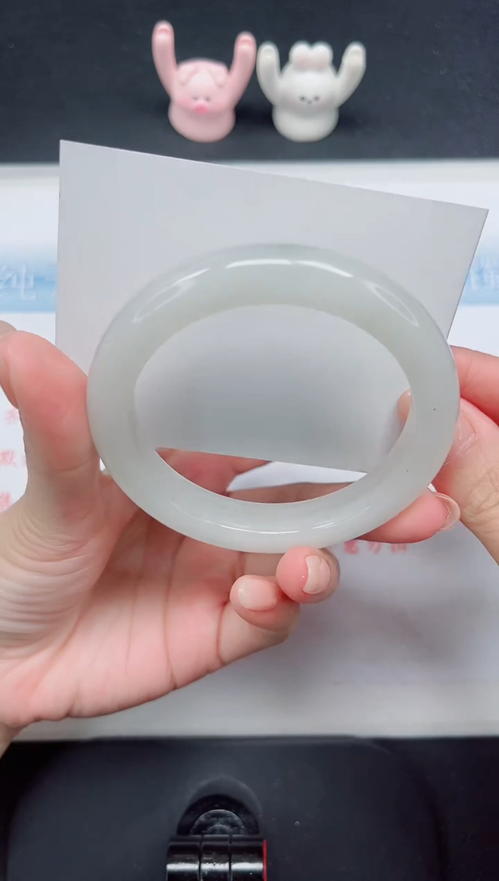 【闪购商品】石英质玉手镯未镶嵌31-58.5