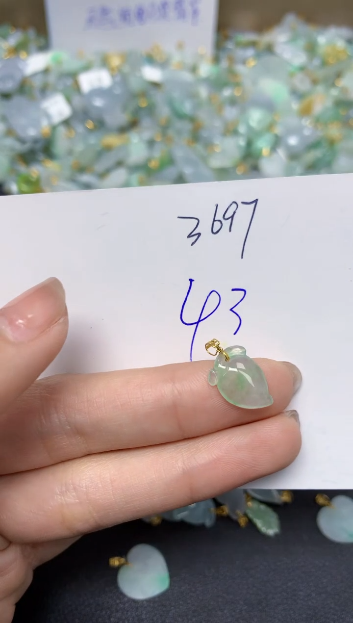 【闪购商品】翡翠颈饰18K金镶嵌 天然翡翠A货