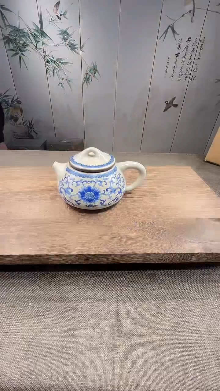 @微光茶器缠枝莲茶壶F033