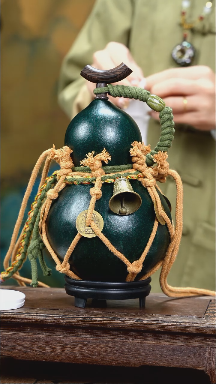 YM098复古网兜款天然酒葫芦（一物一拍）