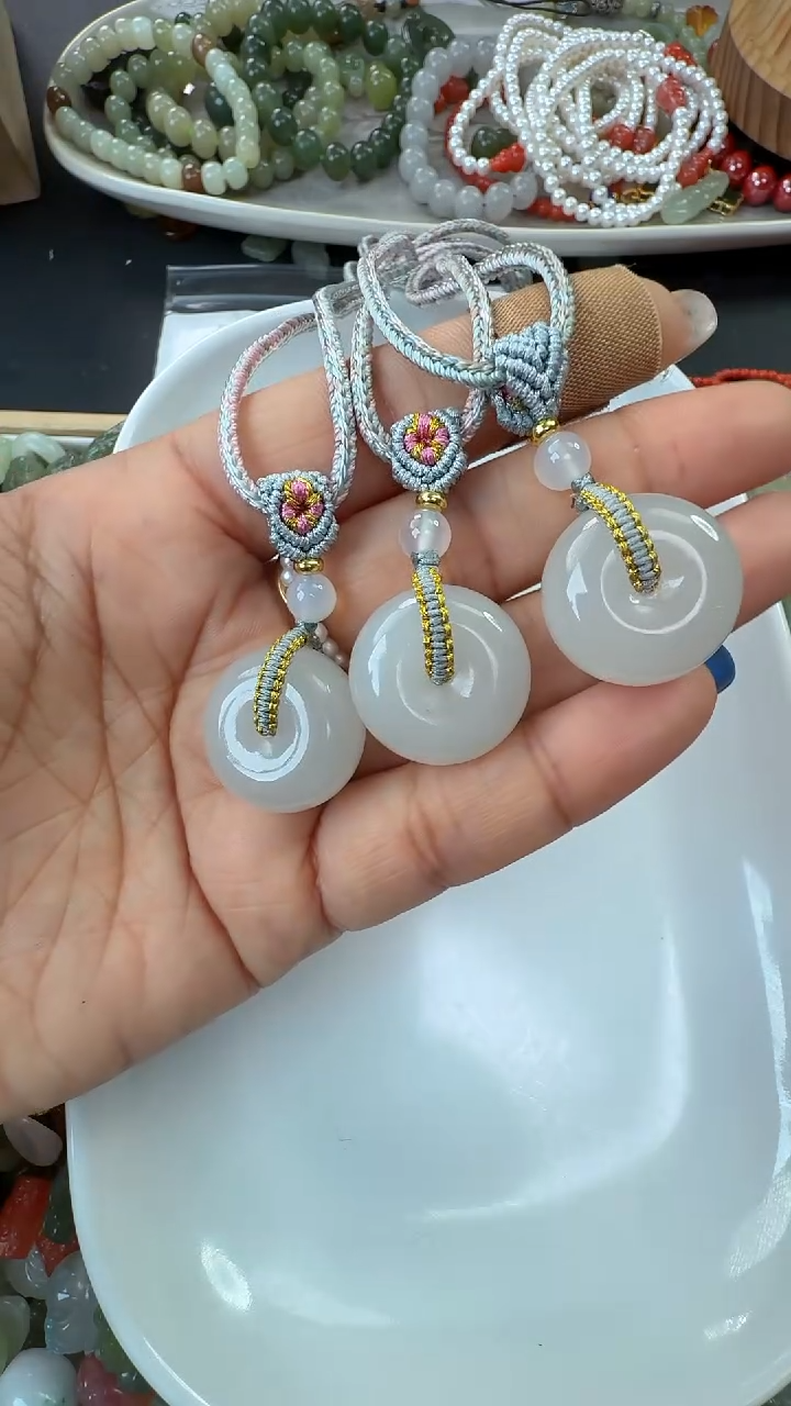 颈饰未镶嵌和田玉A8多样性发其一