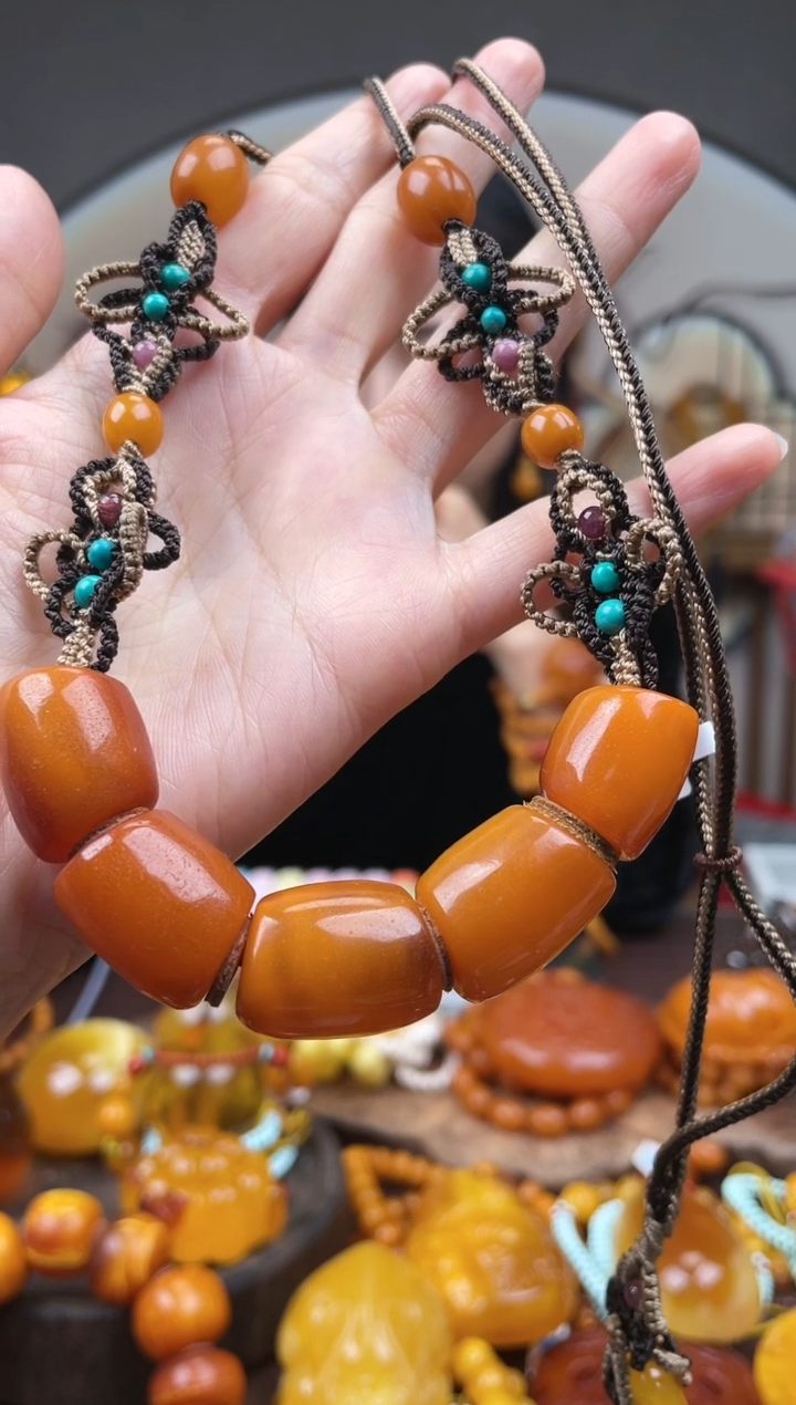 【闪购商品】琥珀裸石未镶嵌首饰 假1赔4 （多样性发货1件