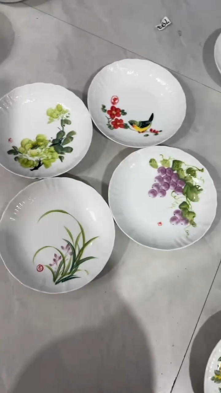 摆件陶瓷艾*嗦景德镇高温瓷（玉泥云艺盘）福利价微瑕