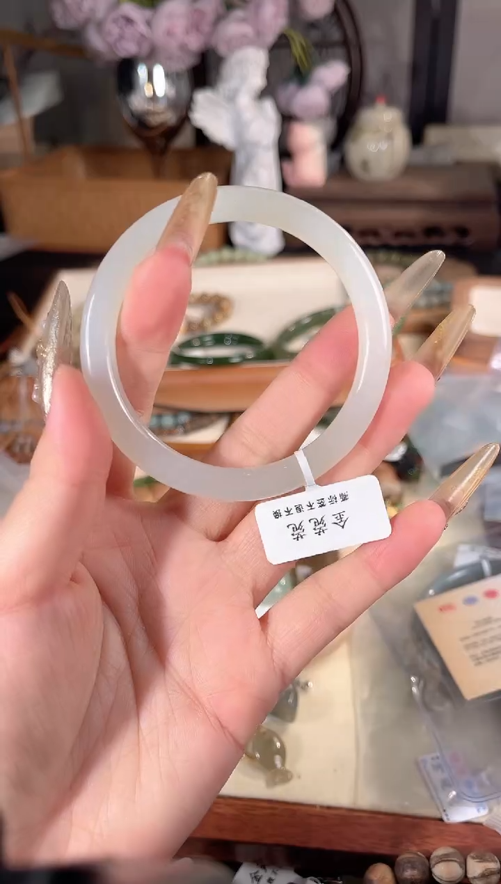 未镶嵌手镯和田玉多样性发其一备注圈口