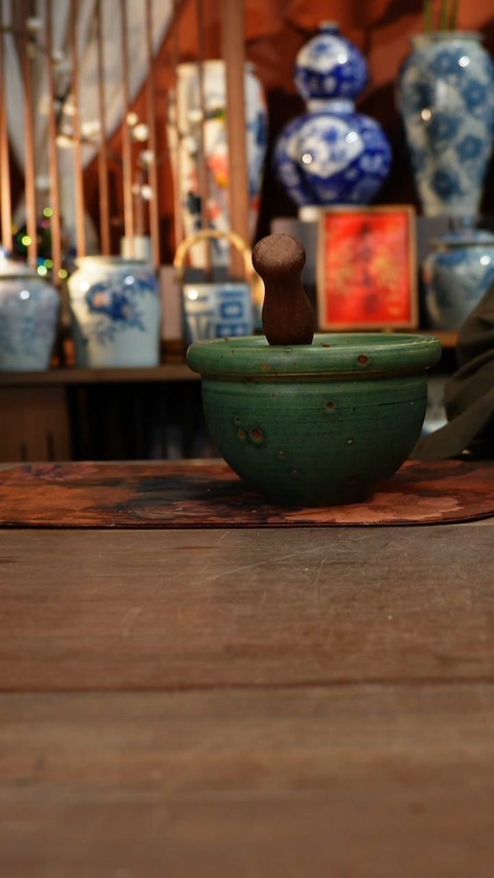 现代高温釉下彩手绘陶瓷餐具