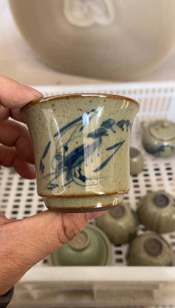 杯子瓷无运费险有瑕疵的摄影的产品有使用过的痕迹有点脏介意勿拍