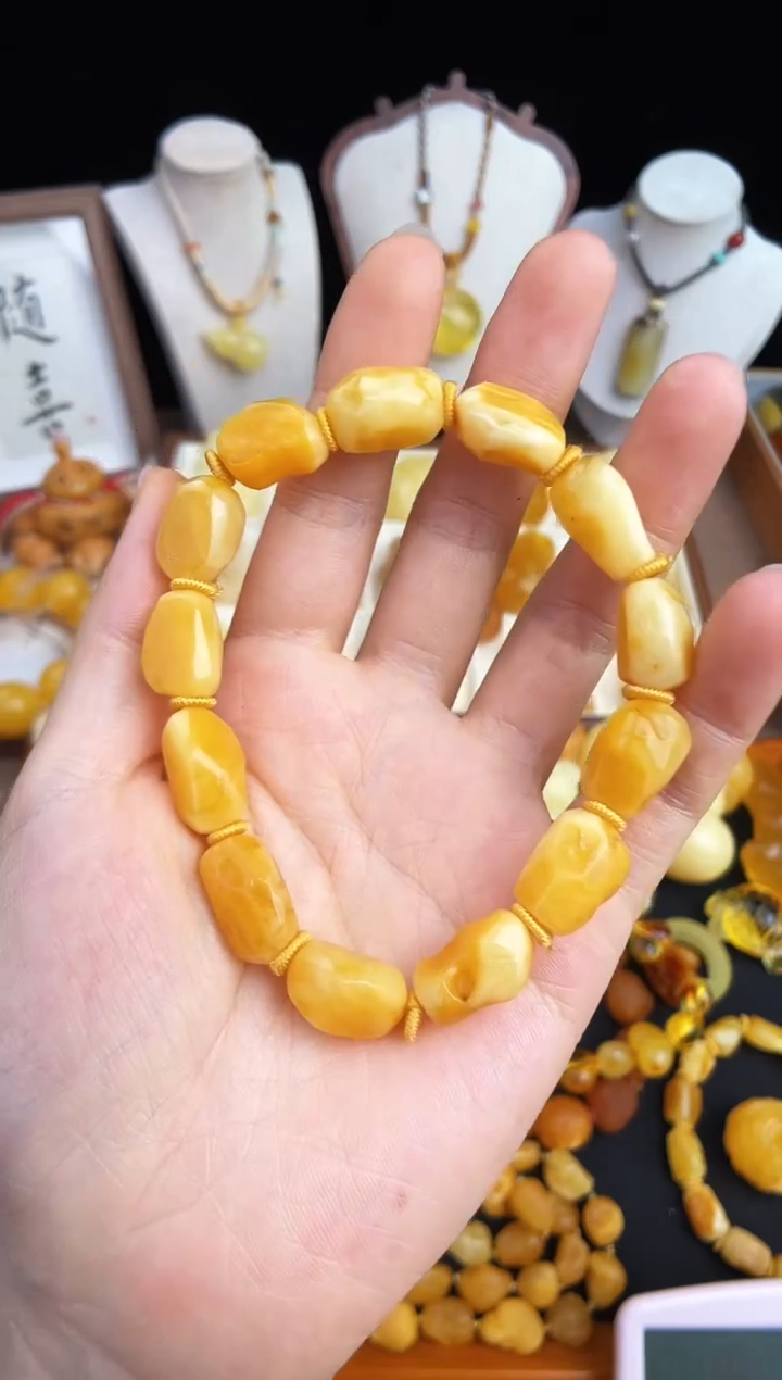 未镶嵌琥珀珠宝奇石柒月