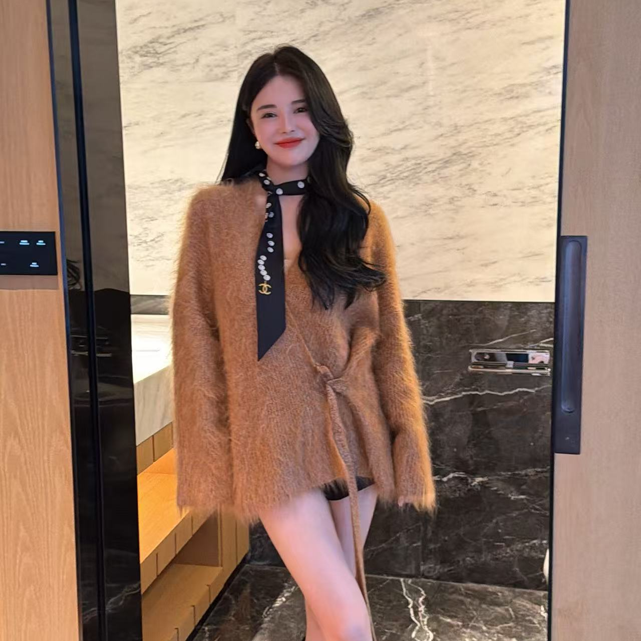 气质设计师秋冬时尚外套（现货） 宽松百搭气质设计师秋冬洋气