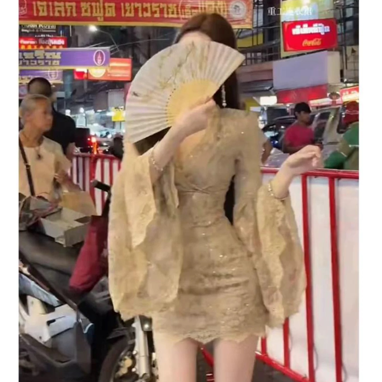 K7443纯欲设计感蕾丝喇叭袖V领连衣裙女夏性感高腰修身显瘦包臀裙