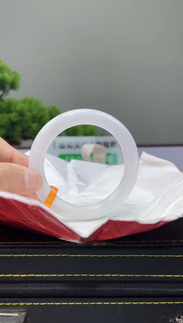 【闪购商品】翡翠手镯未镶嵌手镯9