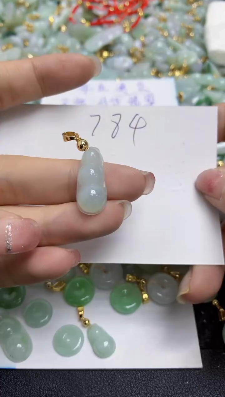 【闪购商品】翡翠颈饰合金天然翡翠A货