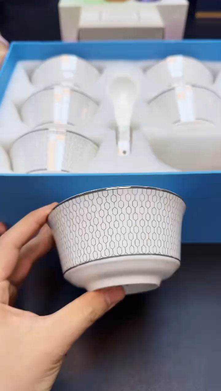 【闪购商品】杯全新正品一件不留@@H1728