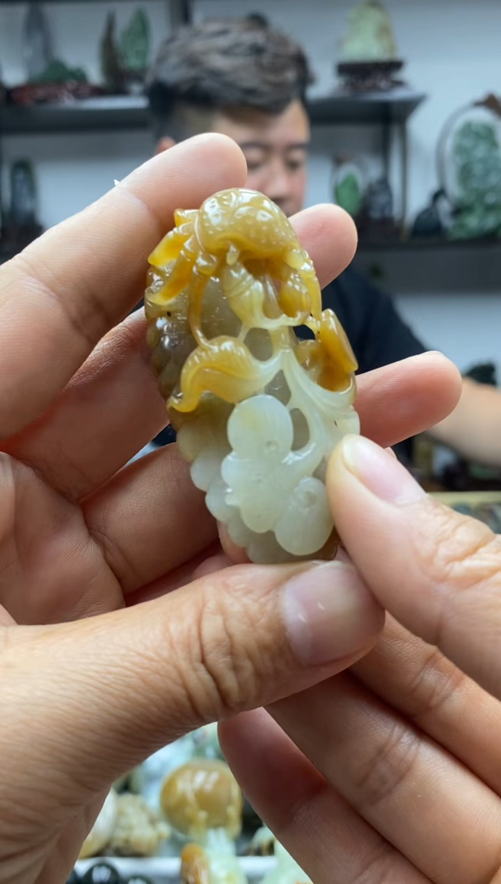 和田玉未镶嵌把件1