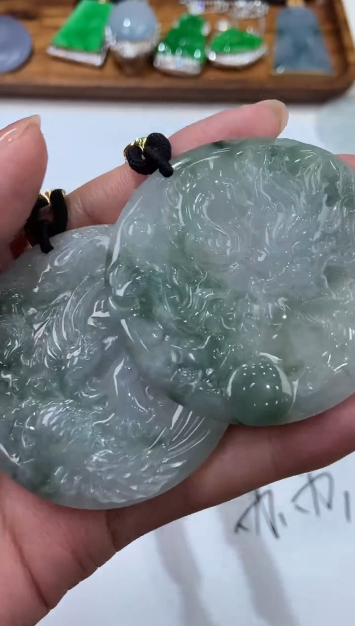 【闪购商品】翡翠未镶嵌颈饰2206780  