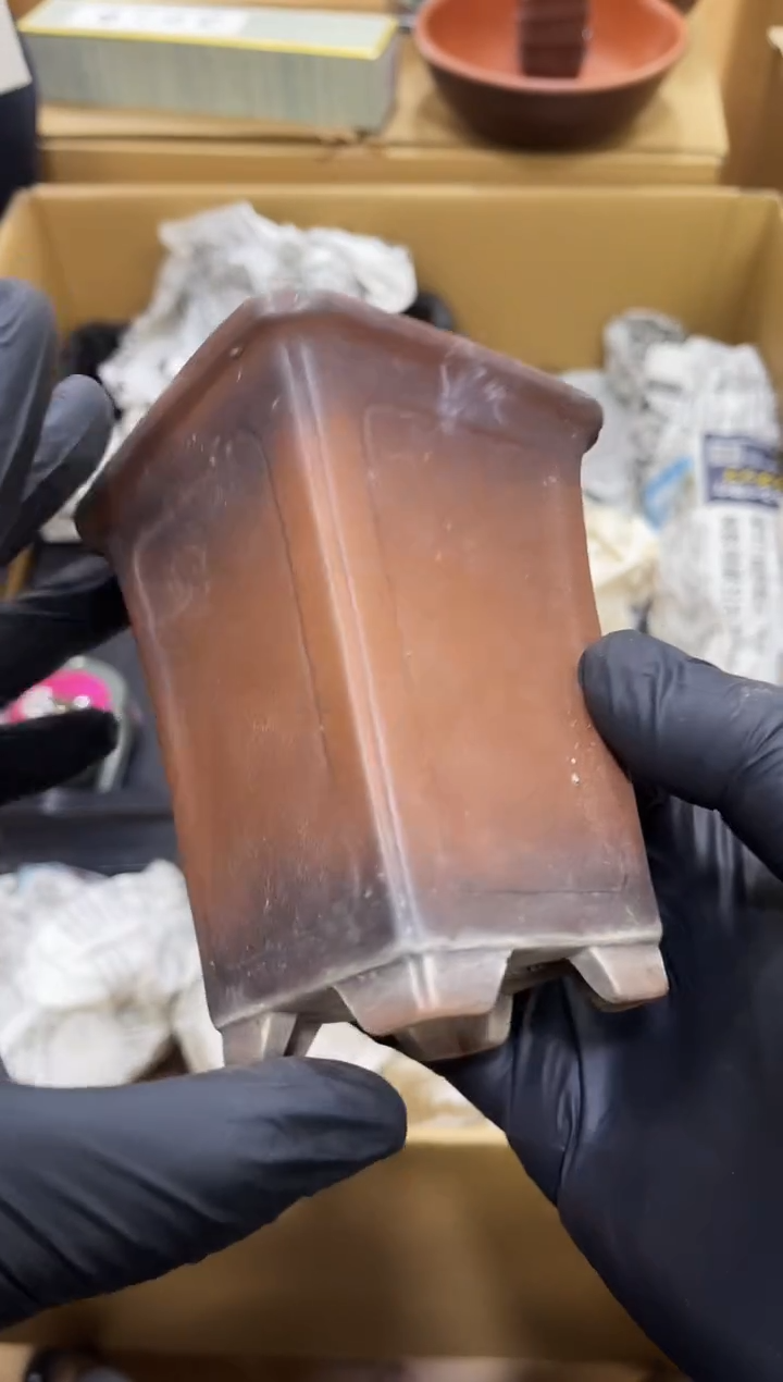 花盆如图所示 阁集工艺品