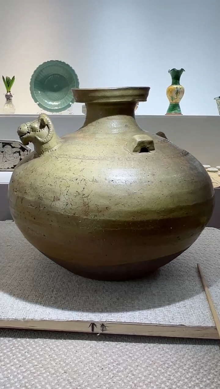 【闪购商品】杯马鞍系羊首盘口樽