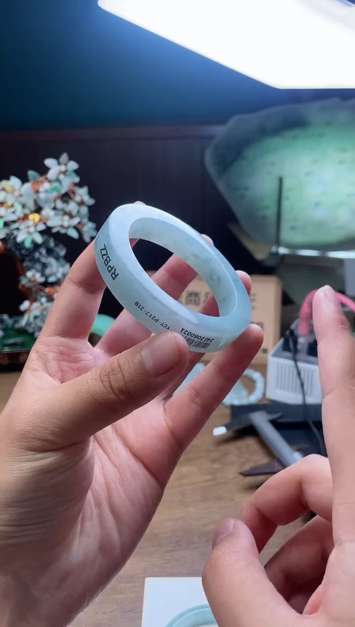 【闪购商品】定制翡翠手镯未镶嵌定制