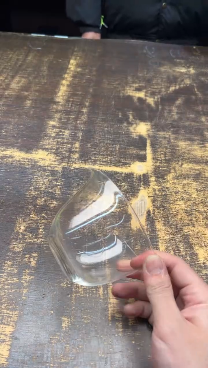 【闪购商品】/魏小玻 水滴公道 透明