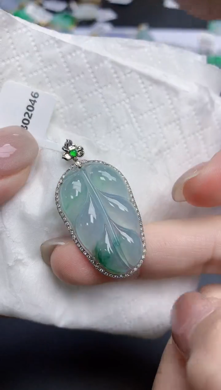 【闪购商品】翡翠颈饰18K金镶嵌天然缅甸翡翠A货