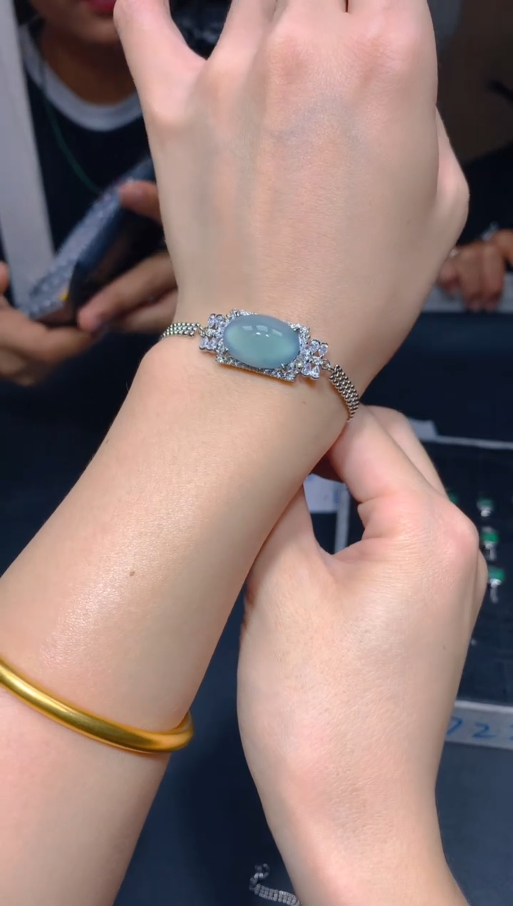 【闪购商品】定制翡翠未镶嵌41多样性发货(发其一）