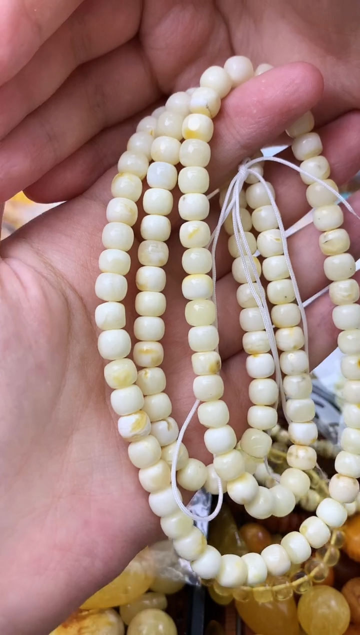 未镶嵌琥珀珠宝奇石11